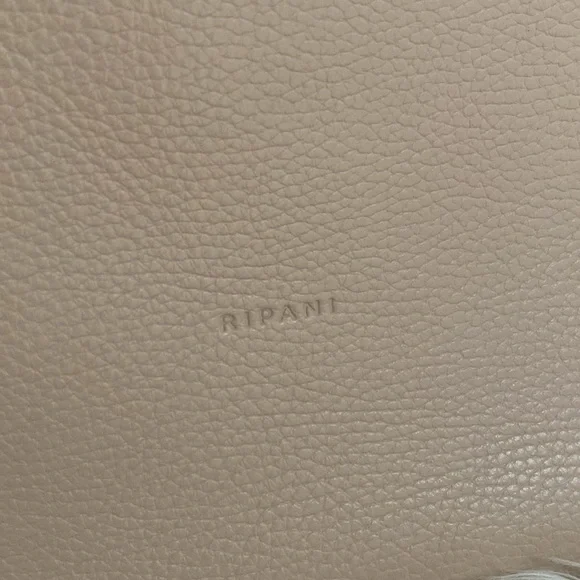 Ripani Italian hand bag - Picture 3 of 16